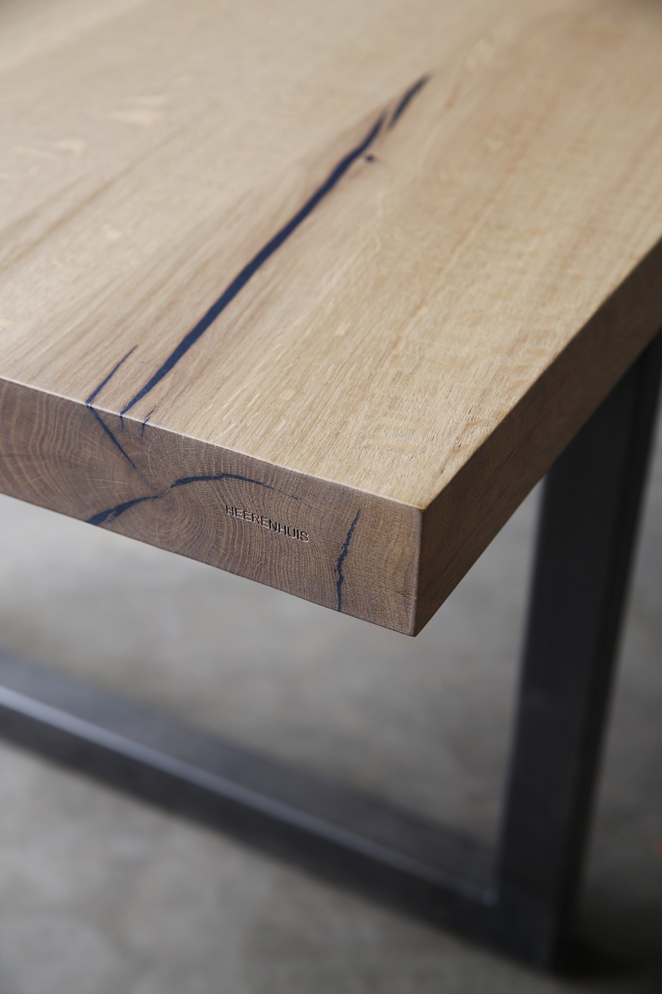 Стол из дуба на заказ Heerenhuis TUBE 6CM MTM ARCH-00082775 - Вид №2