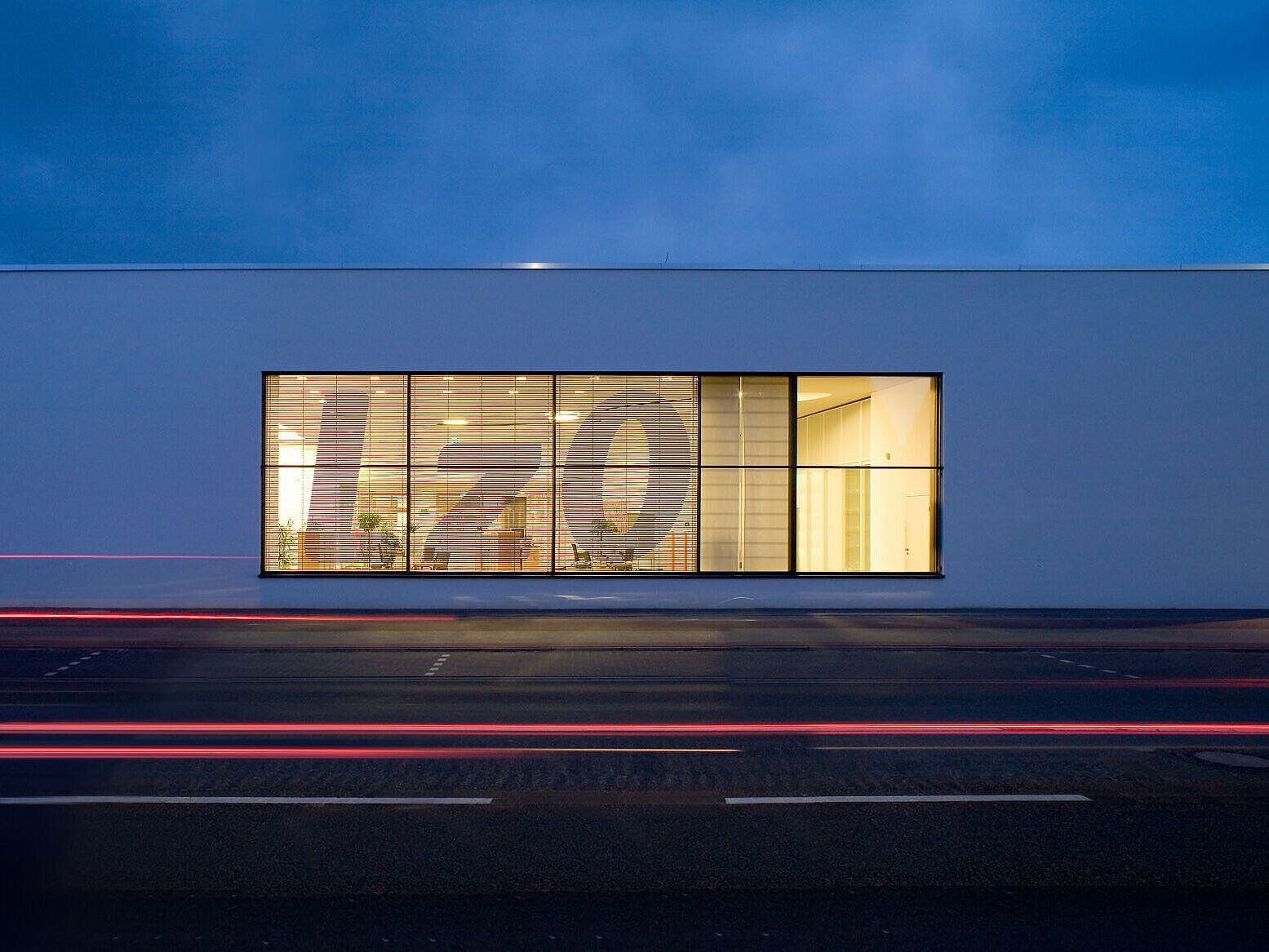 Система остекления с деревянной вставкой OKALUX Okawood ARCH-00046363 - Вид №5