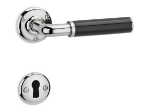 Бакелитовая ручка® с насадкой на розетке