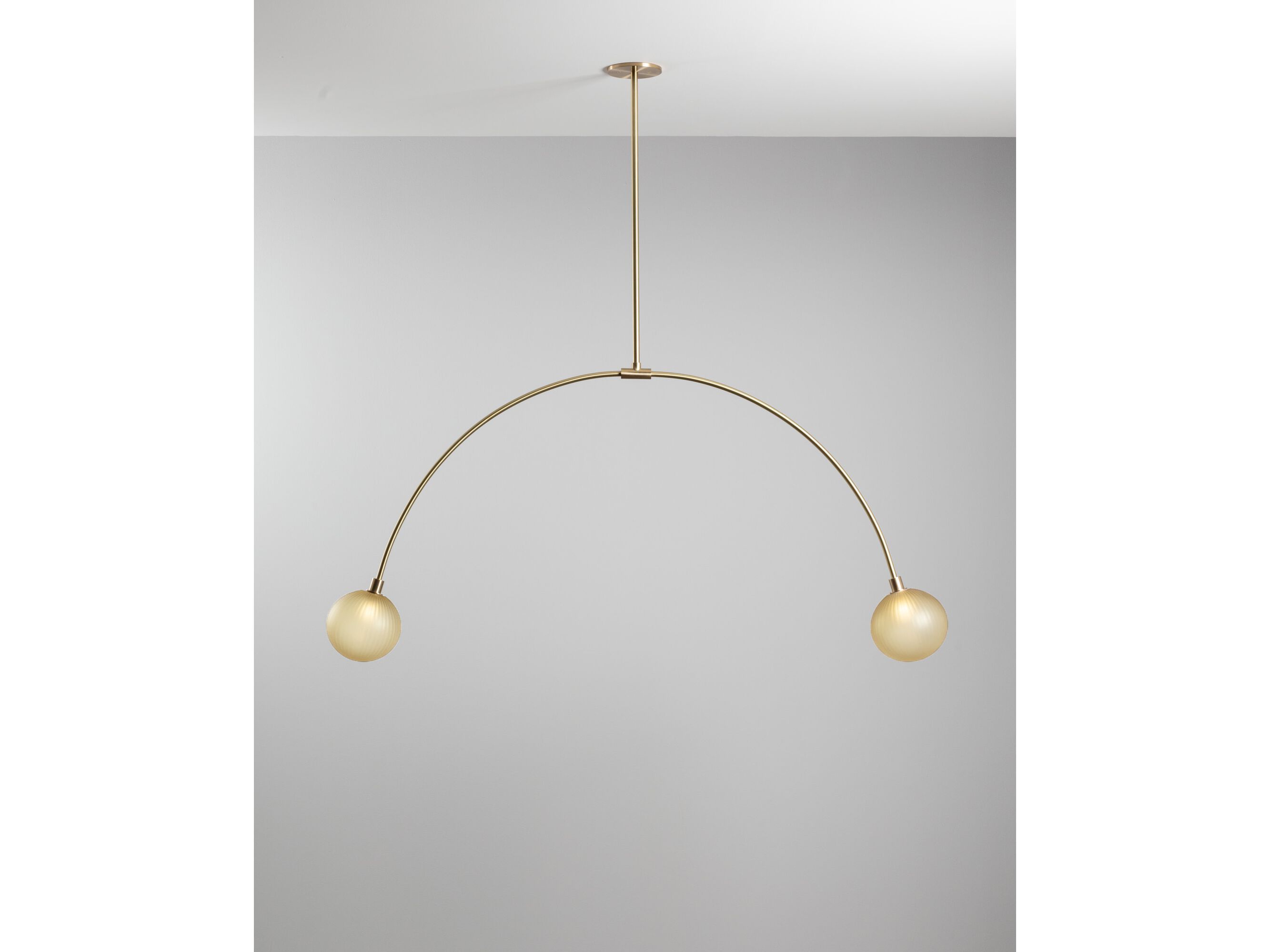 Подвесной светильник из латуни и выдувного стекла SkLO Balance ARCH-00129491 - Вид №6