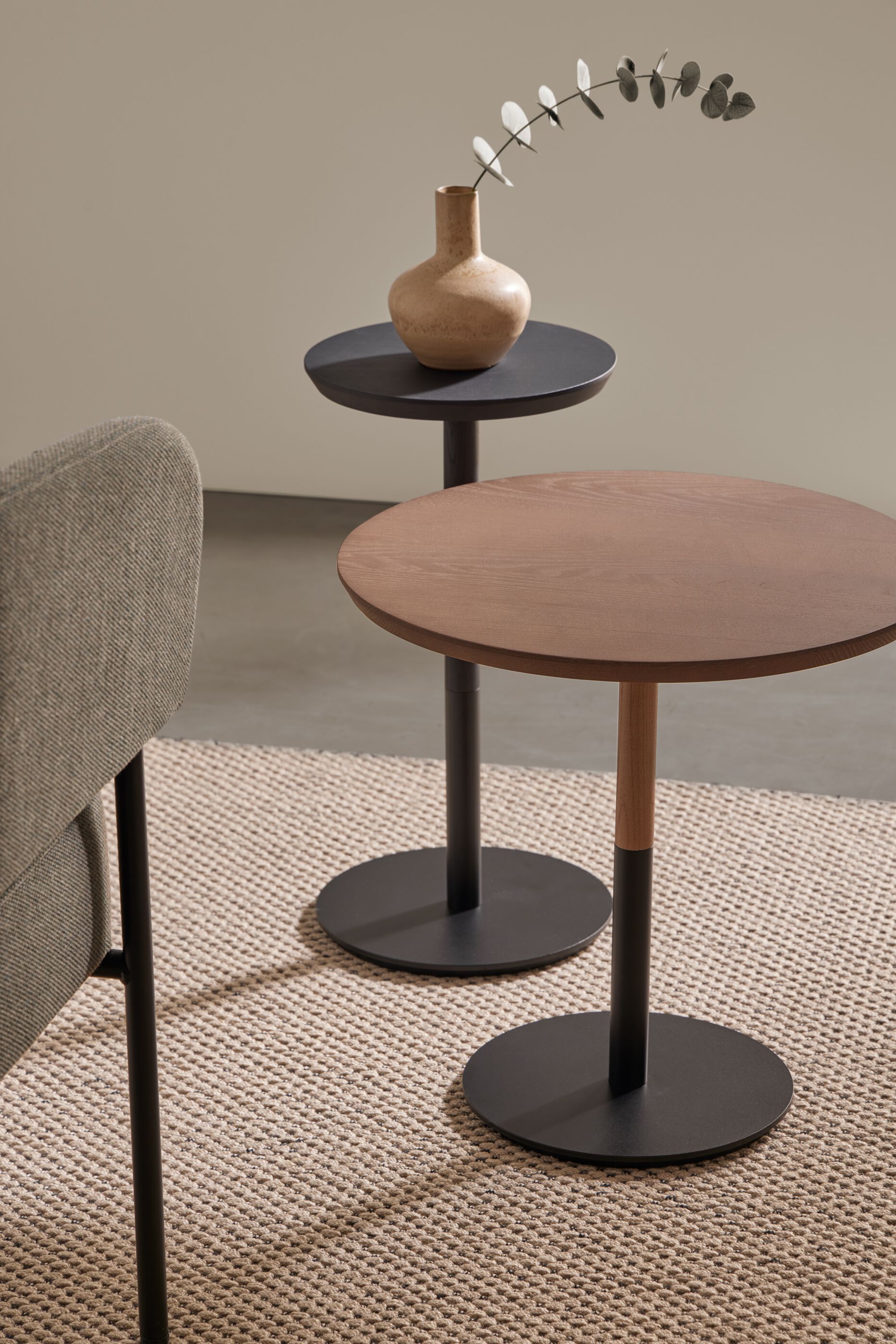 Высокий круглый журнальный столик из ясеня Blasco&Vila Row ARCH-00053708 - Вид №2