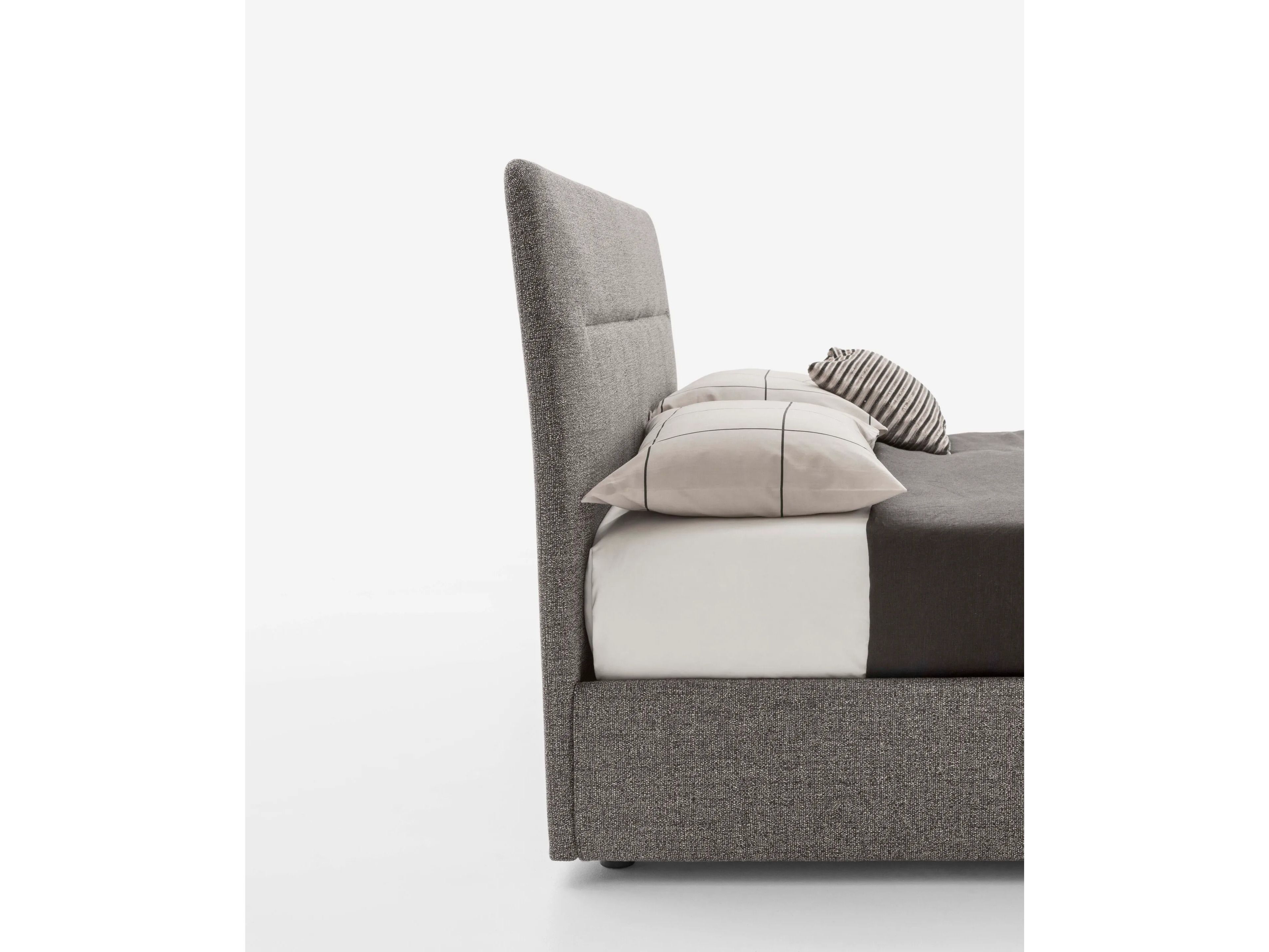 Двуспальная кровать с мягким изголовьем Alf DaFrè ORION ARCH-00106542 - Вид №1