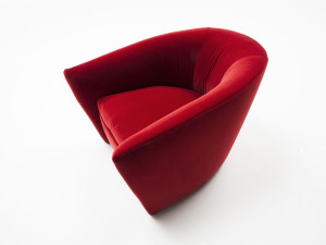 Кресло с подлокотниками