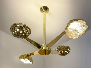 Потолочный светильник из латуни с кристаллами