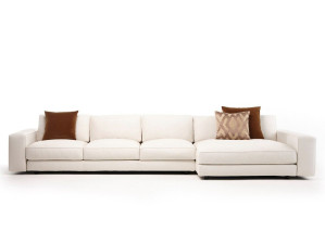 Тканевый диван с полуостровом