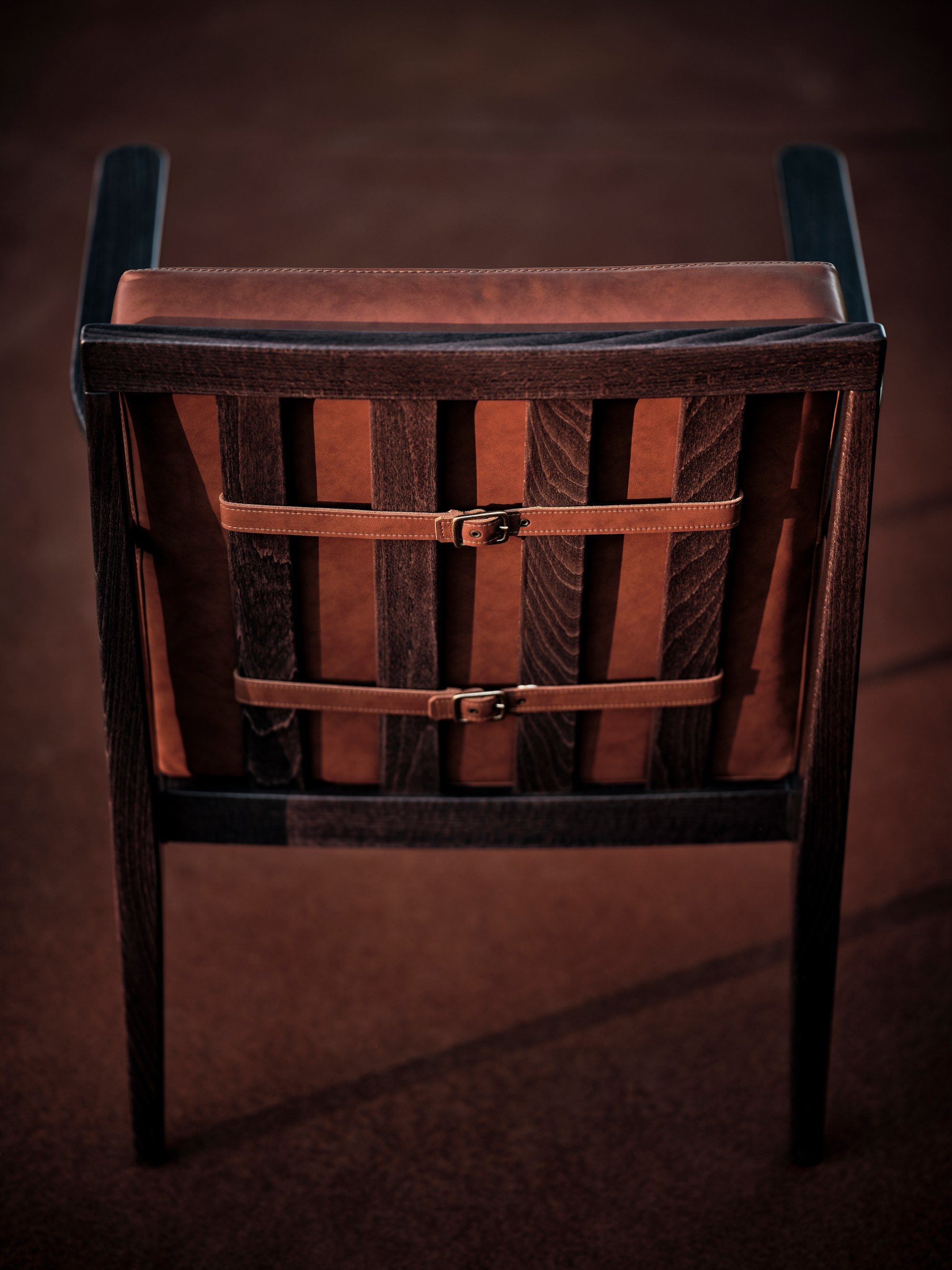 Деревянный стул с подлокотниками More Contract Annie ARCH-00068585 - Вид №1