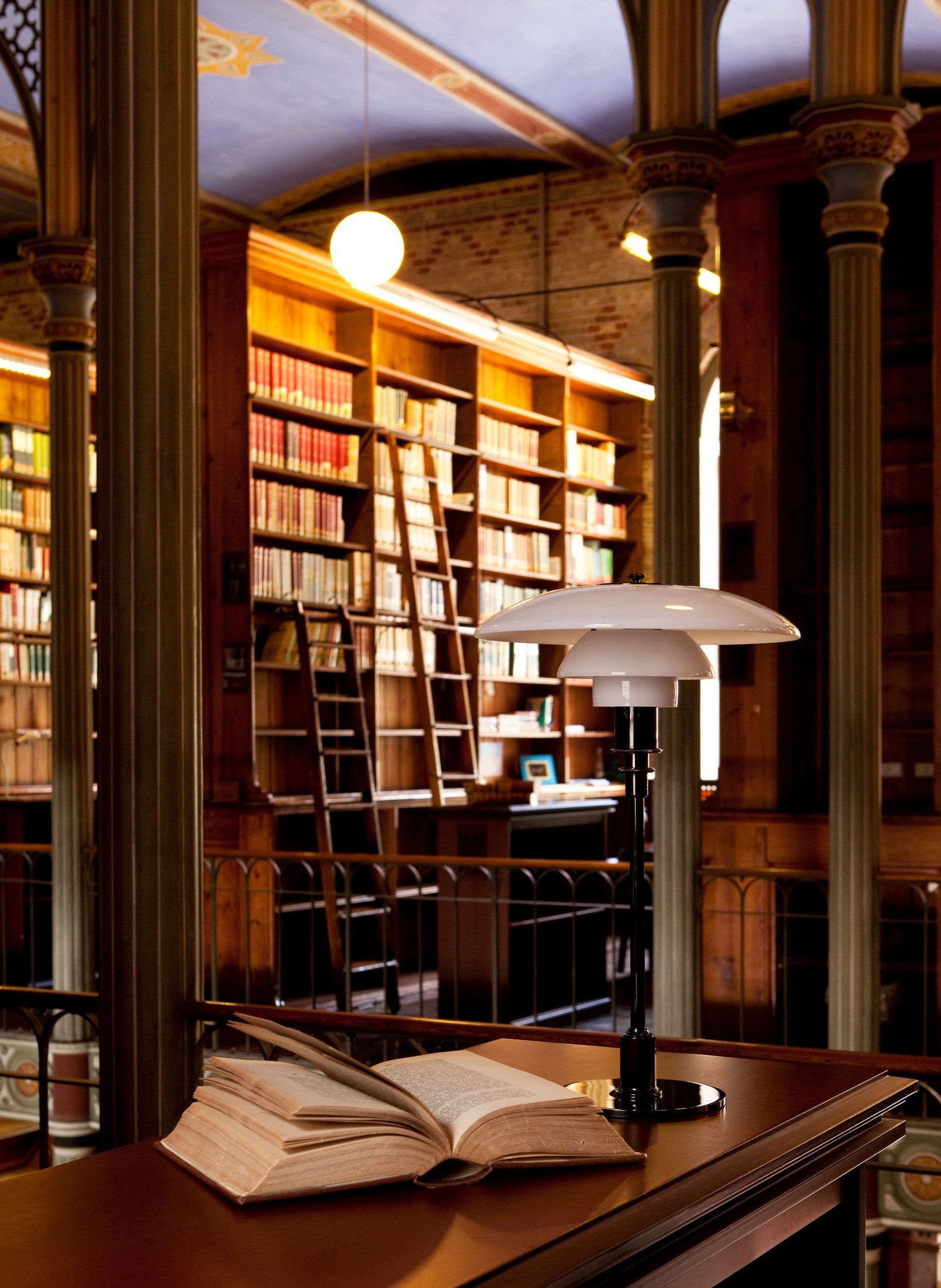 Настольная лампа из опалового стекла Ph PH 4½-3½ ARCH-00022234 - Вид №13