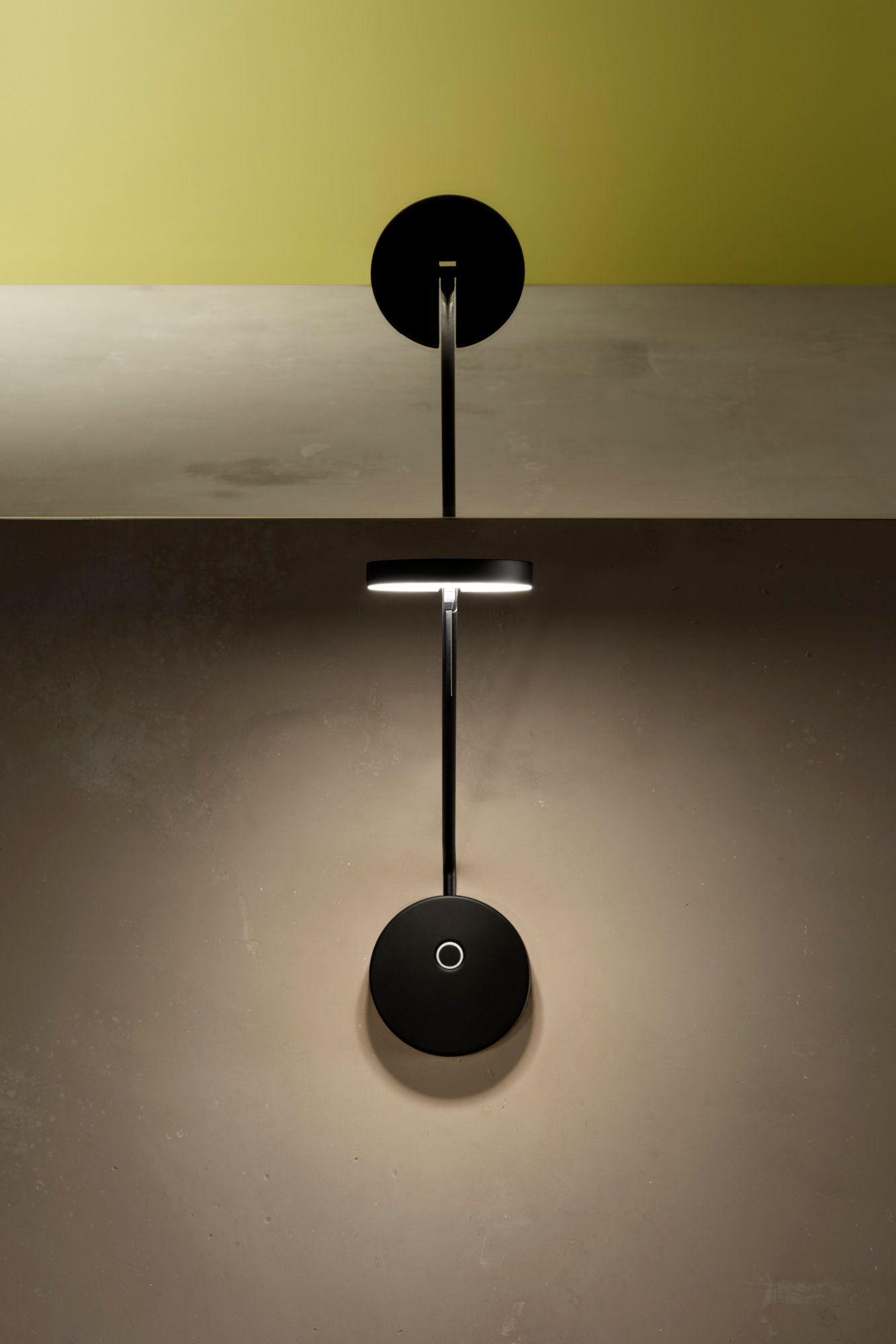 Алюминиевый регулируемый светодиодный настенный светильник LedsC4 Invisible ARCH-00106524 - Вид №3