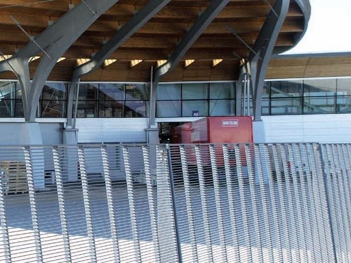 Забор из проволочной сетки GRIDIRON заборы ARCH-00093200