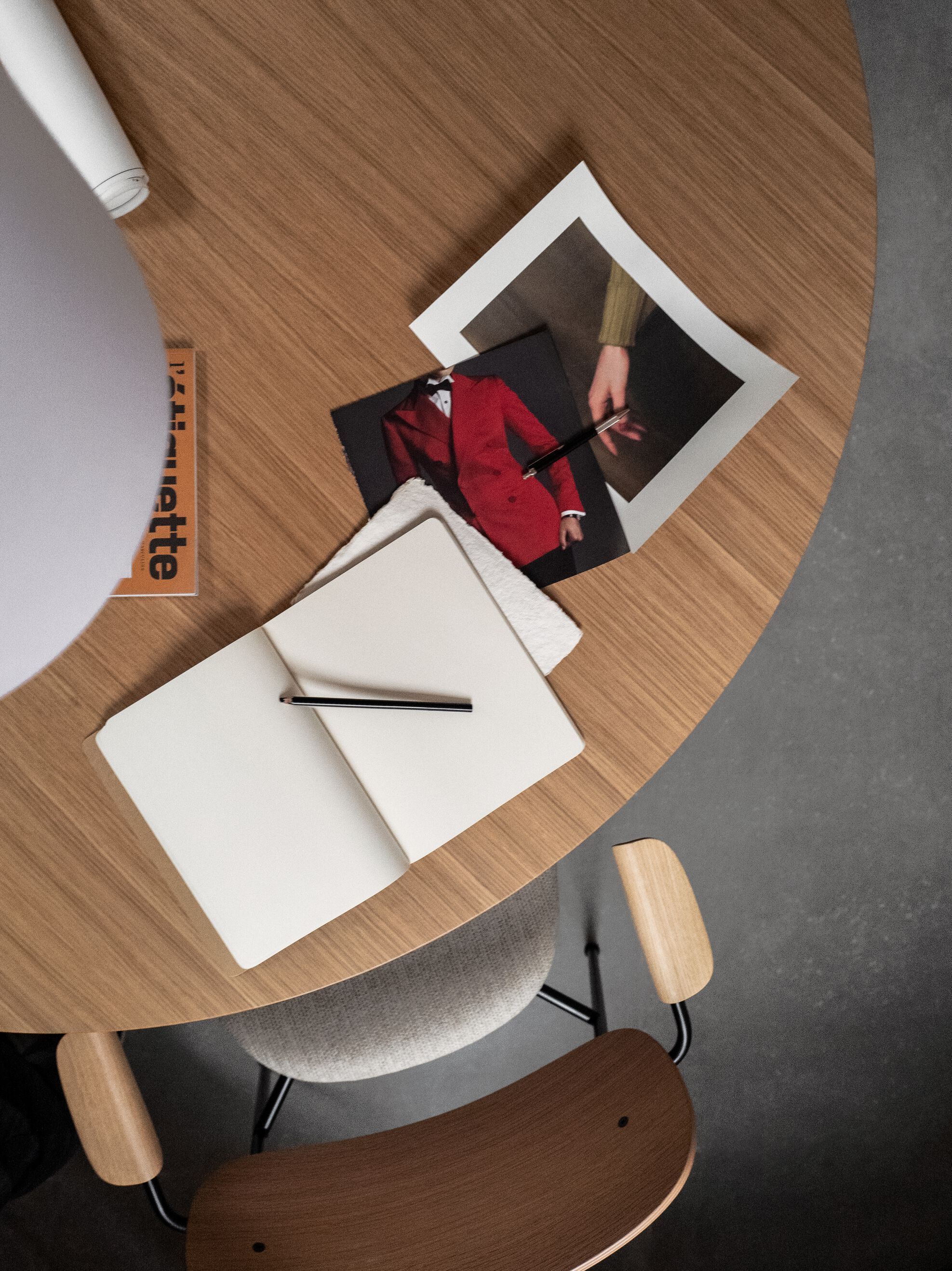 Круглый дубовый стол Audo Copenhagen Androgyne ARCH-00147411 - Вид №12