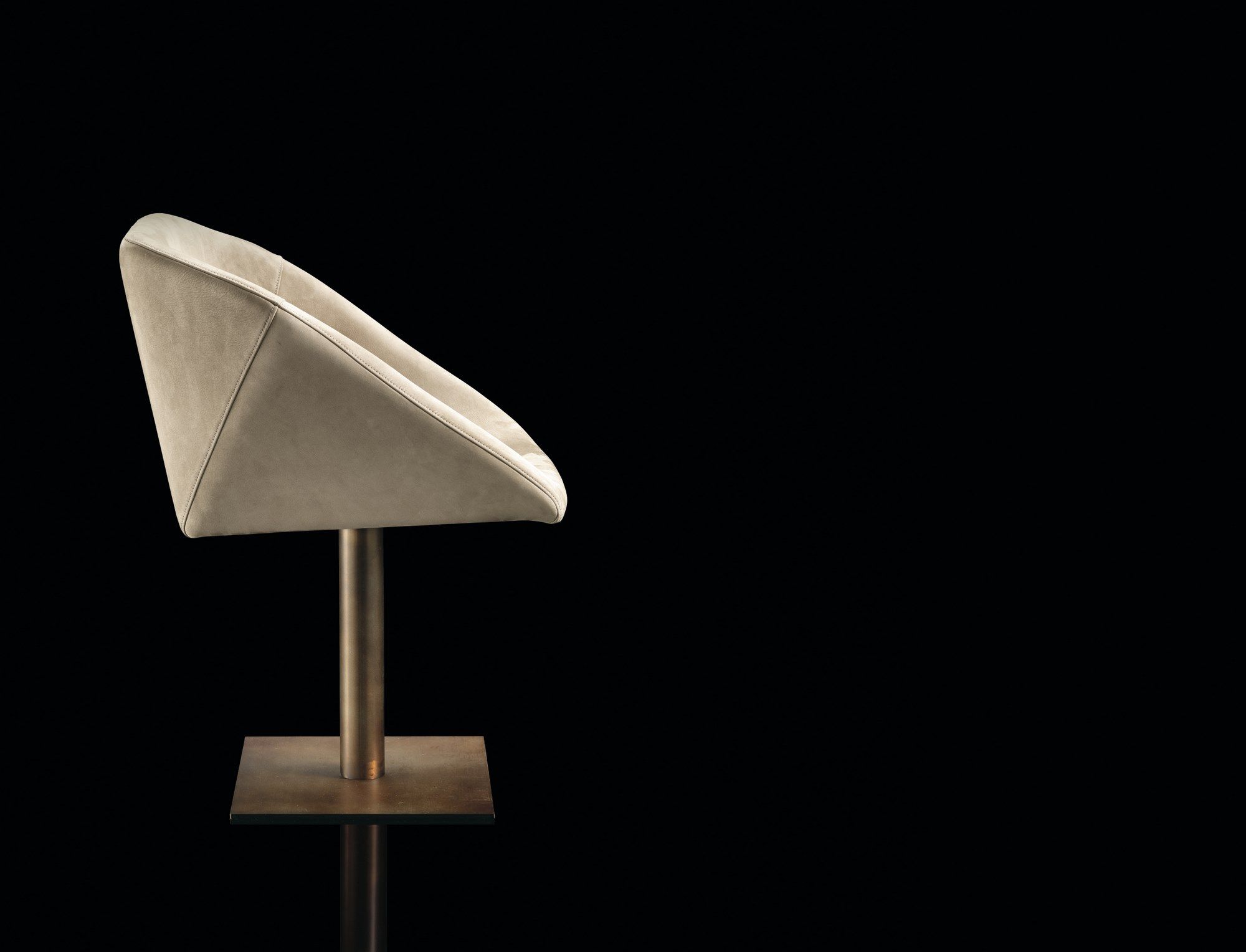 Кожаный поворотный стул Henge Hexagon ARCH-00135283 - Вид №2