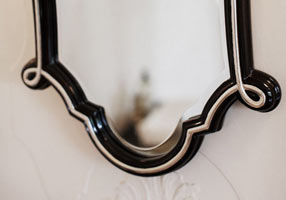 Gentry Home Адель Mirror hand carved wood frame Rose silver - черный лак GH102897  - Вид №1