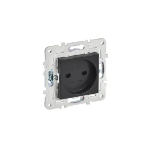 91775107 Розетка встраиваемая Iek Skandy SK-R13-10-K02 со шторками цвет черный STLM-1423648