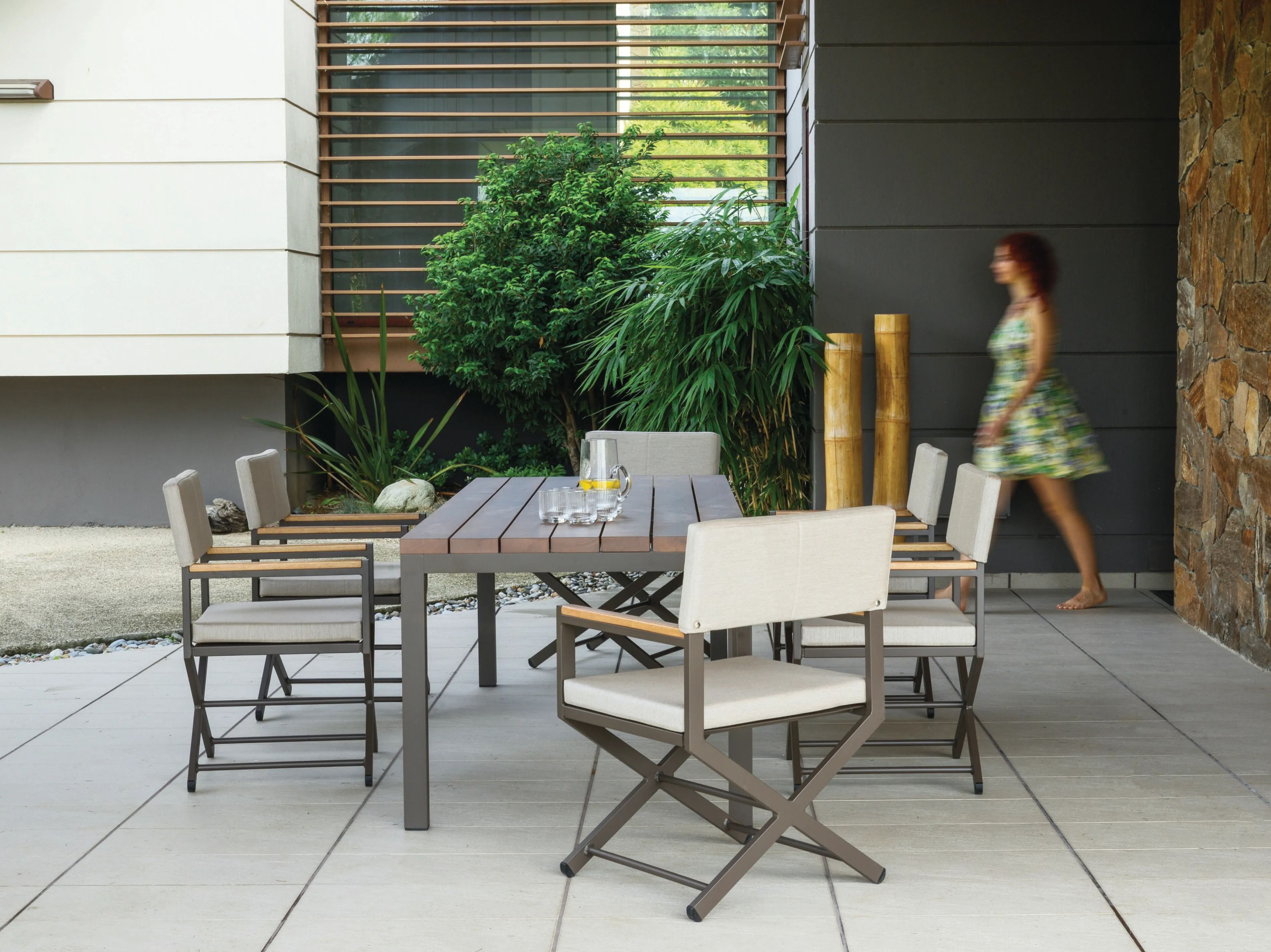 Алюминиевый и деревянный прямоугольный садовый стол 10Deka ARCH-00082160 - Вид №1