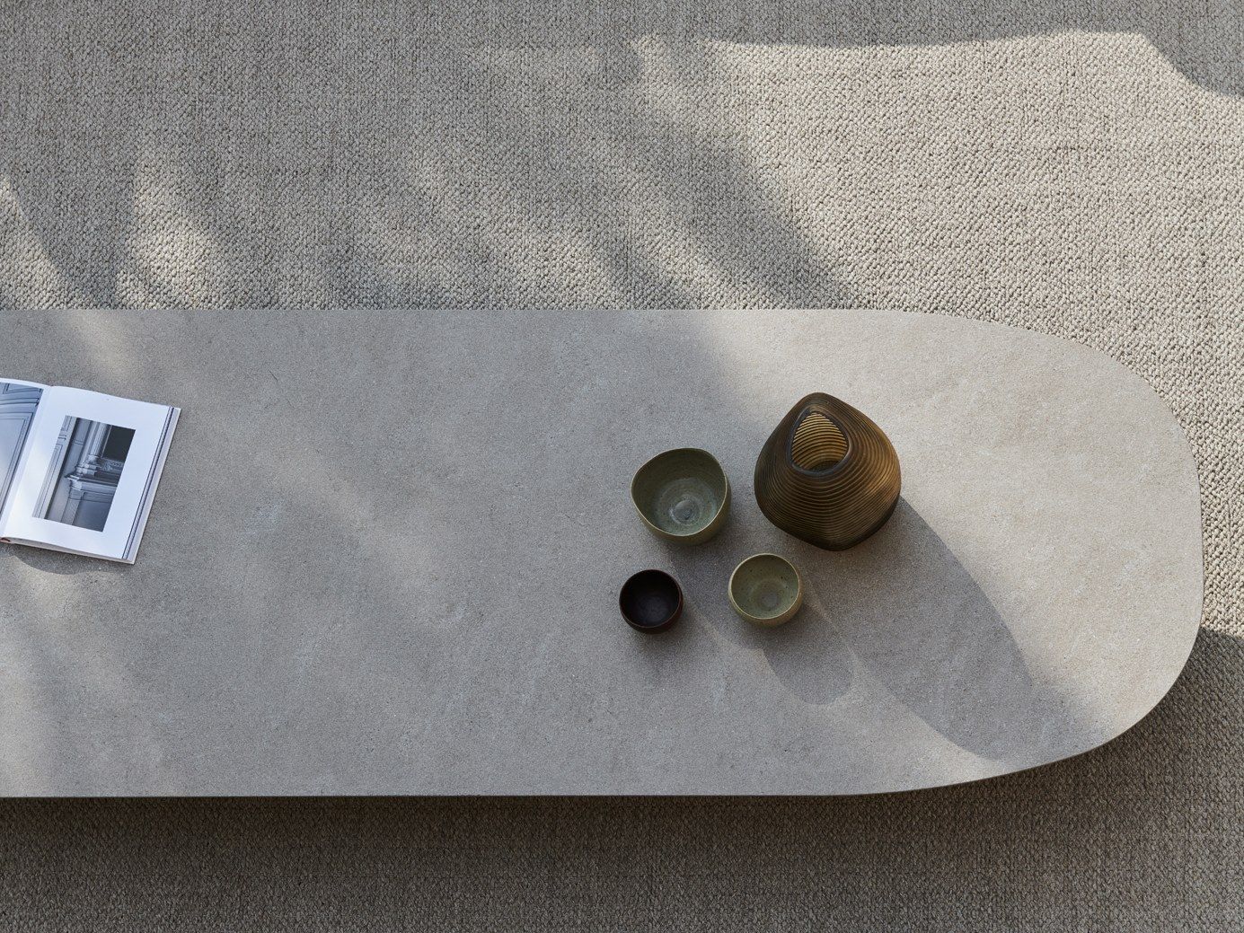 Керамический низкий садовый столик TRIBÙ T-Table ARCH-00077105 - Вид №3