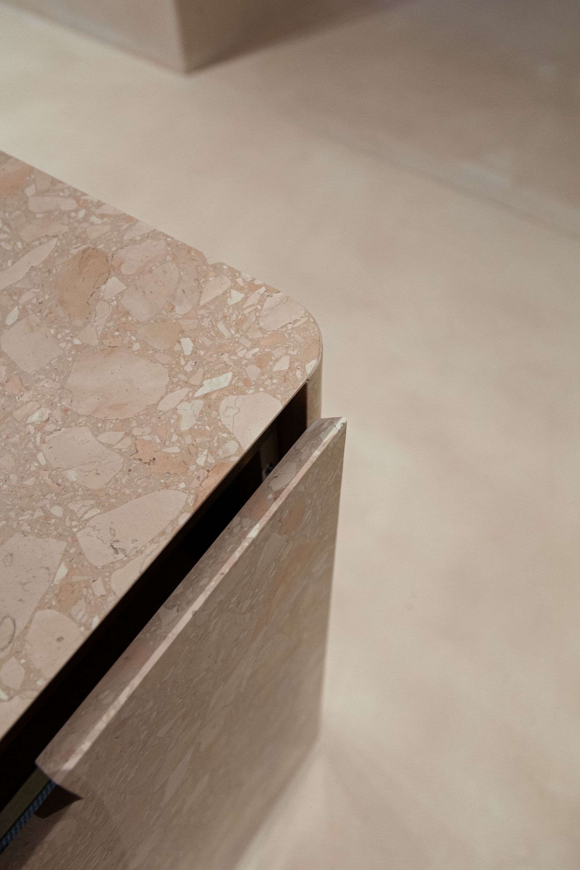 Мраморная кухня с островом Zajc PEONY ARCH-00130970 - Вид №4