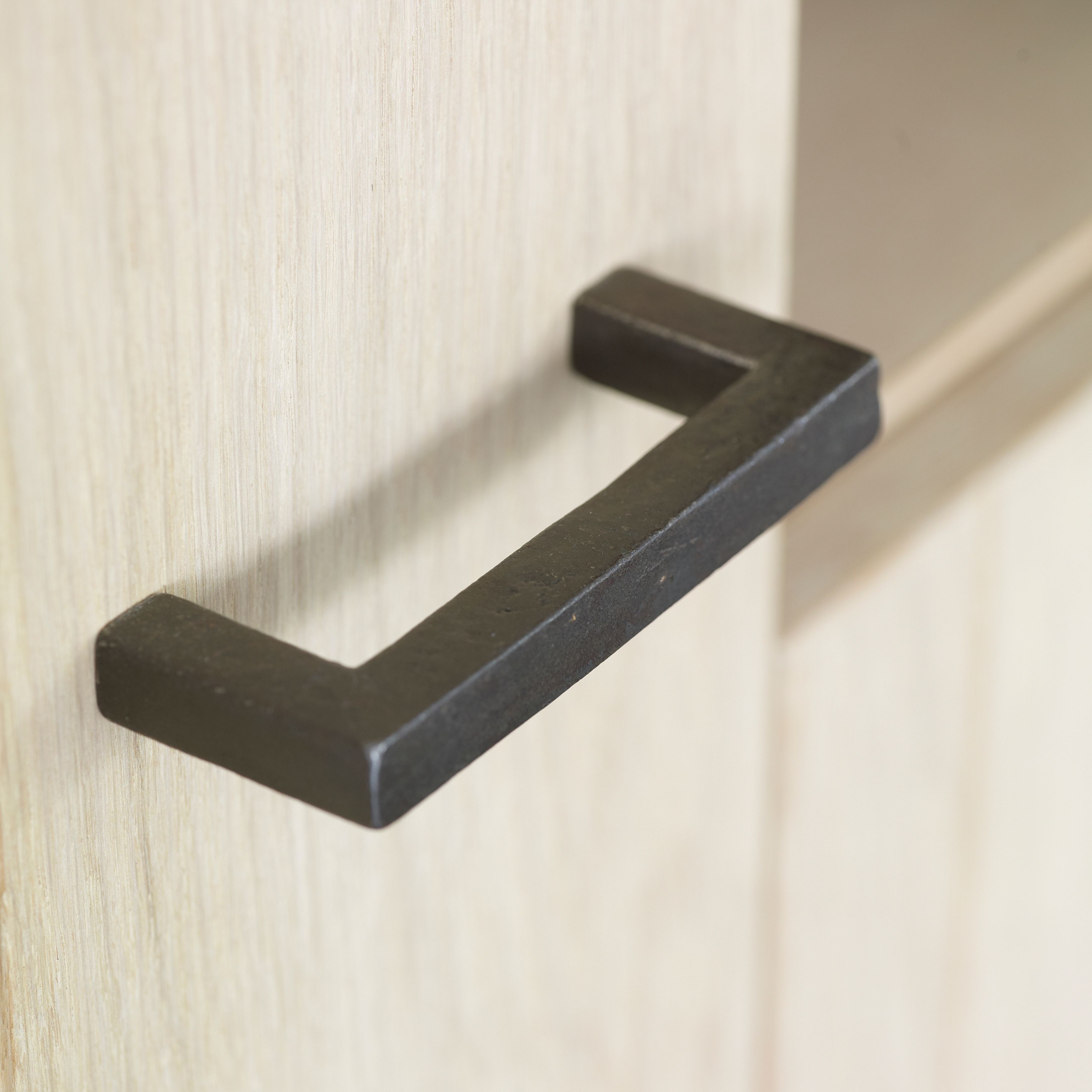 Железная мебельная ручка Dauby Pure® ARCH-00016358 - Вид №1