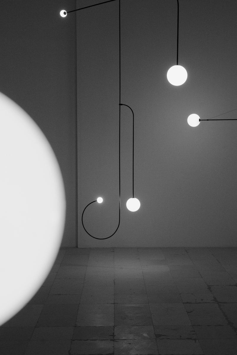 Латунный светодиодный подвесной светильник ручной работы Michael Anastassiades Mobile Chandeliers ARCH-00142236