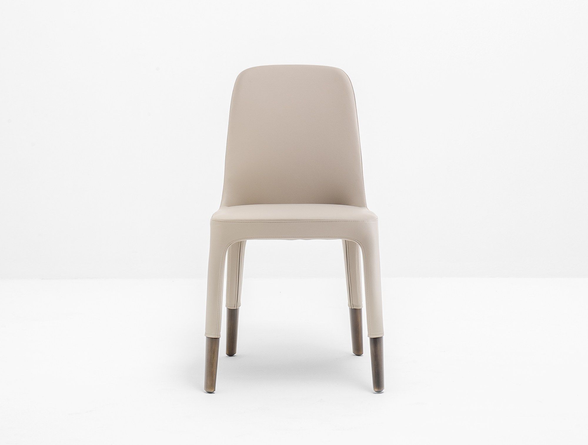 Кожаный мягкий стул для ресторана Pedrali ARCH-00031105