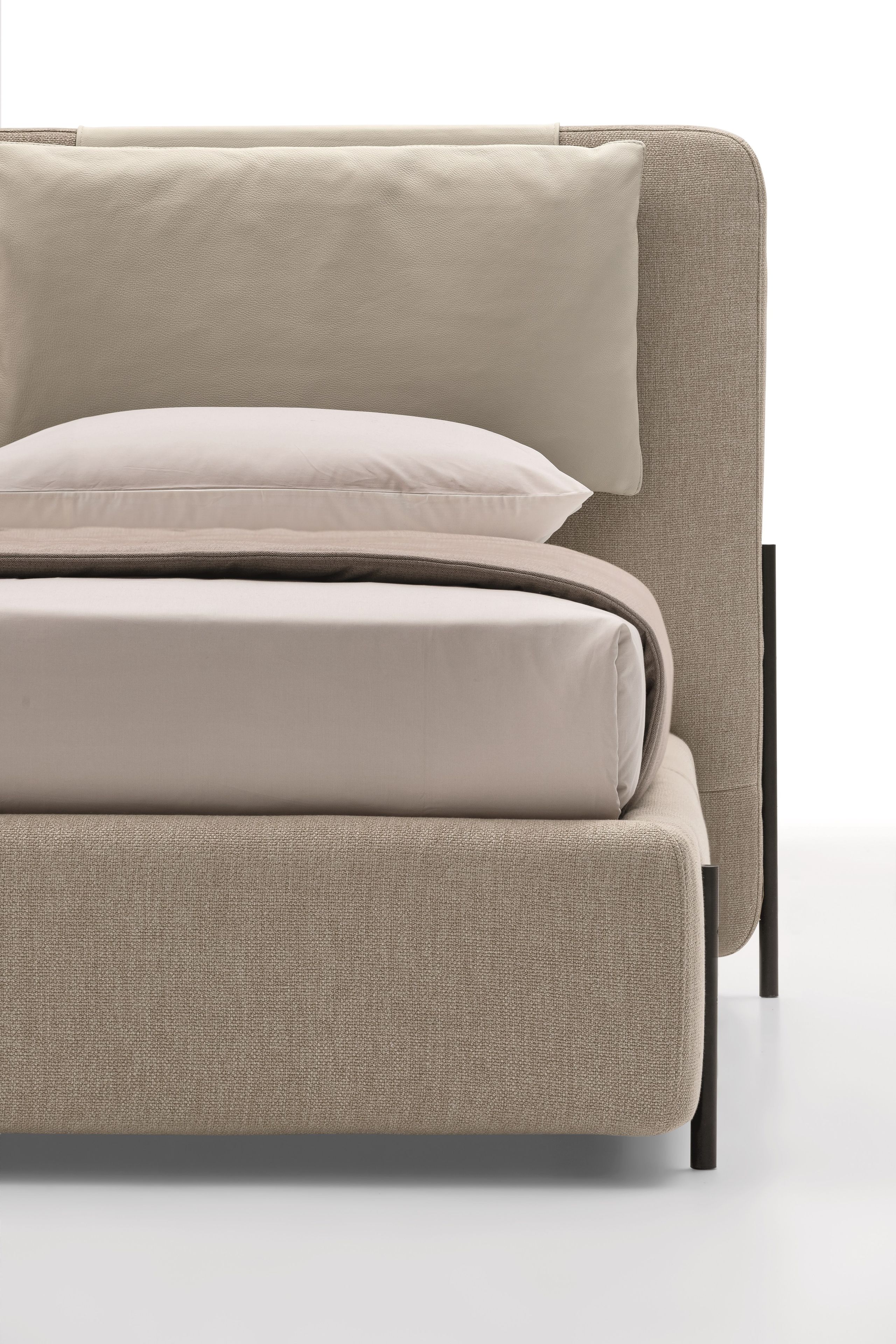 Тканевая кровать с мягким изголовьем Ditre Italia ALAR ARCH-00071165 - Вид №3