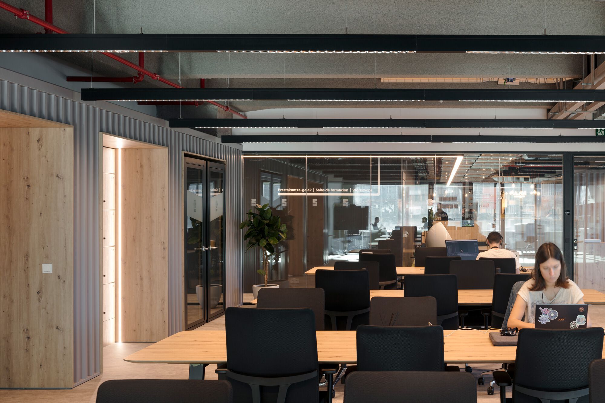 Офис светодиодный подвесной светильник с диммером iGuzzini в 60 ARCH-00135476 - Вид №2