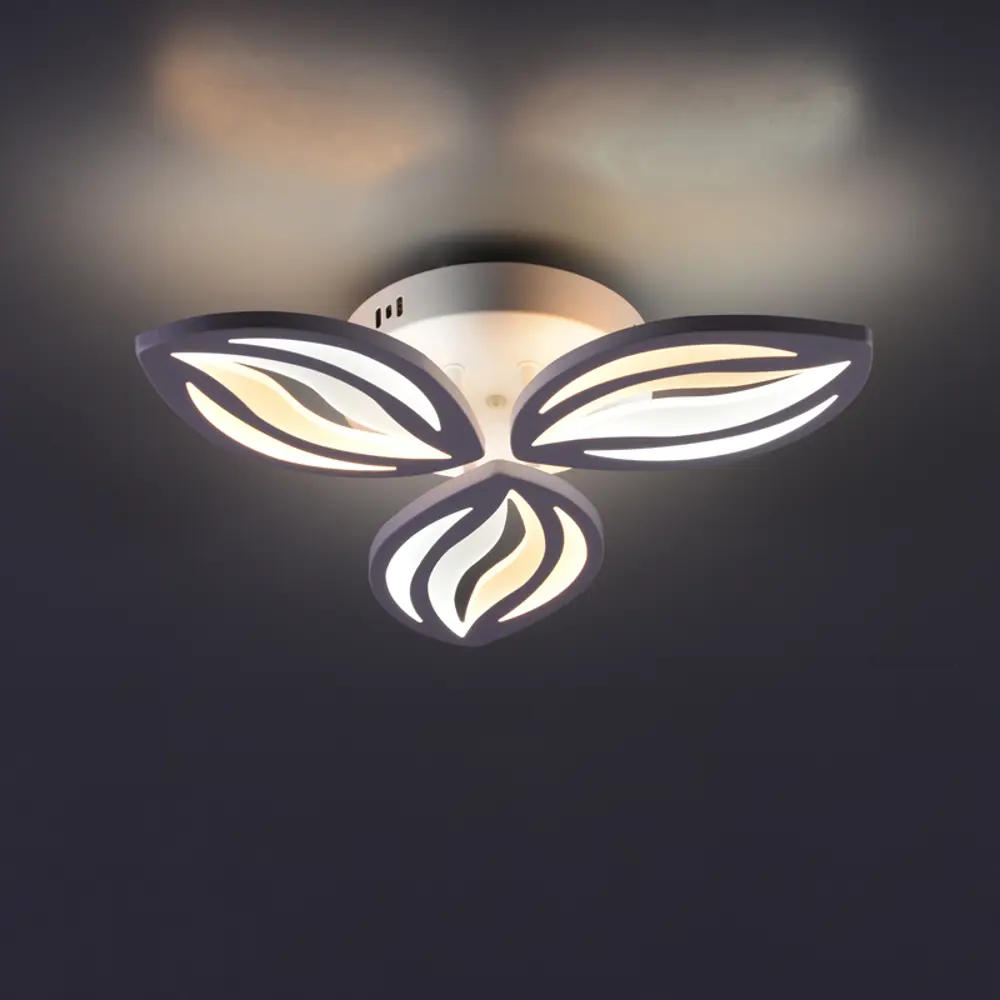 Люстра потолочная светодиодная Escada 10221/3LED 47W с пультом управления, 13 м², регулируемый белый свет, цвет белый STLM-2115191