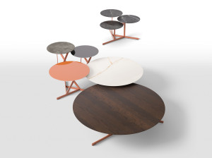 Круглый металлический журнальный столик