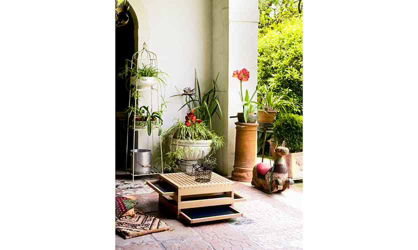 Журнальный столик из массива дерева с подносом SCULPTURES JEUX TETRA ARCH-00053590 - Вид №8