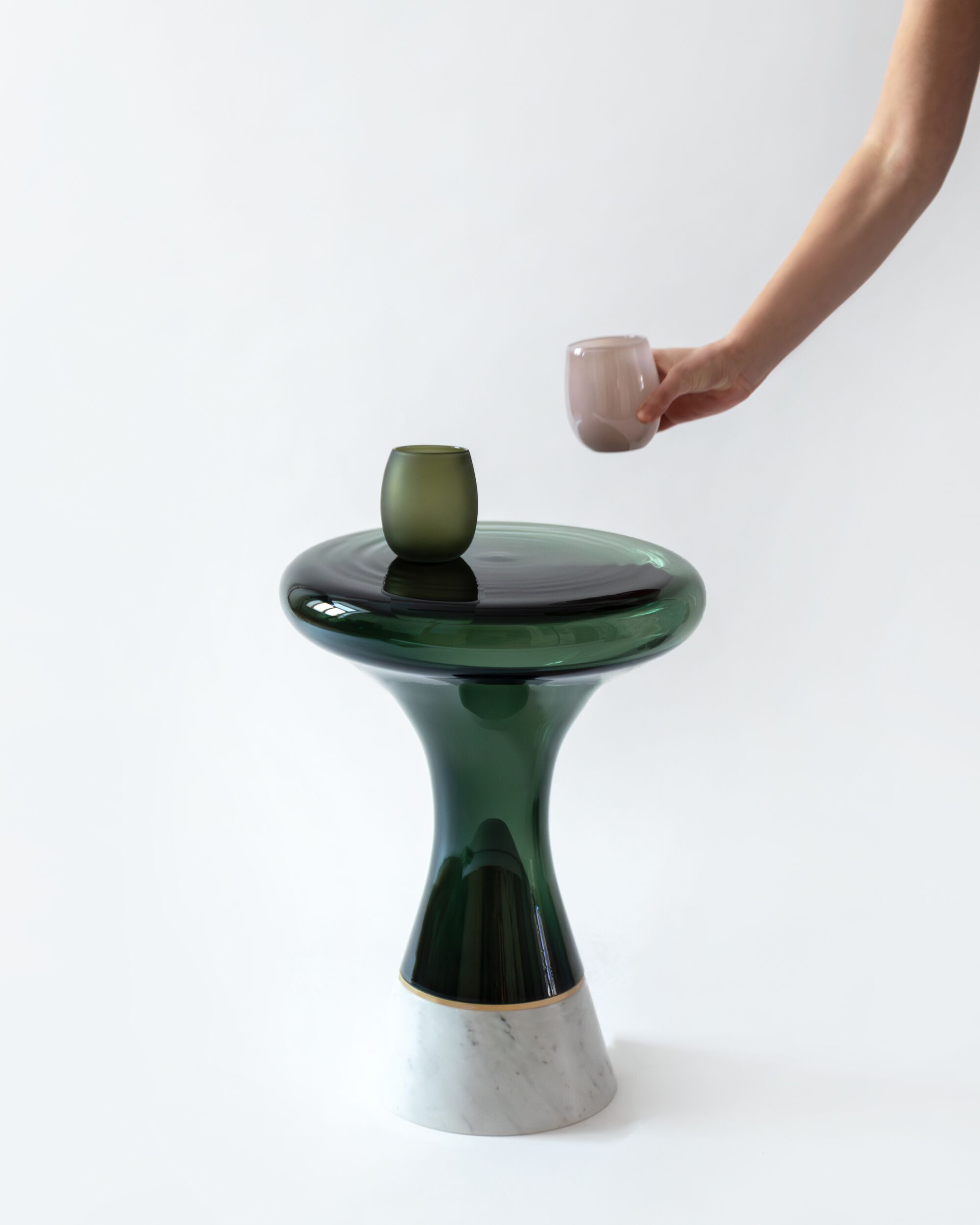 Круглый журнальный столик из дутого стекла SkLO JOIN ARCH-00023204 - Вид №10