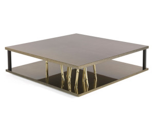 Деревянный квадратный низкий журнальный столик