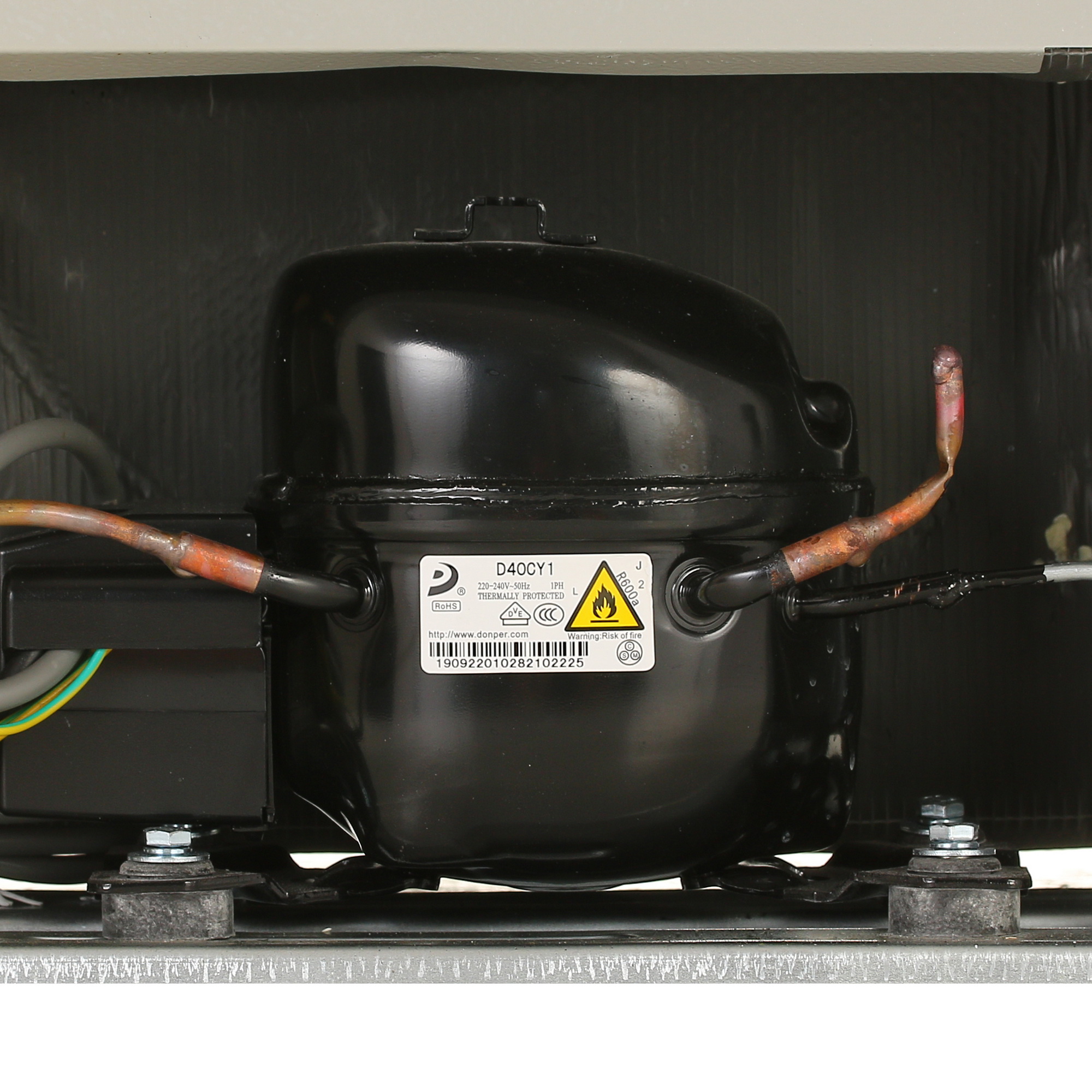 8166324 Холодильник компактный   Tesler RC-95 бежевый STDN-0019969 - Вид №8