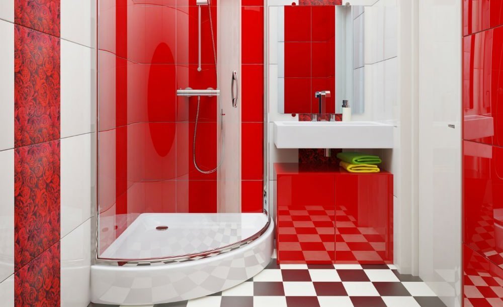 Красная плитка в ванной plitka vanny ru. Ванная в красно-белом цвете. Ванная с красной плиткой. Ванная комната с красной плиткой. Красная плитка для ванной.