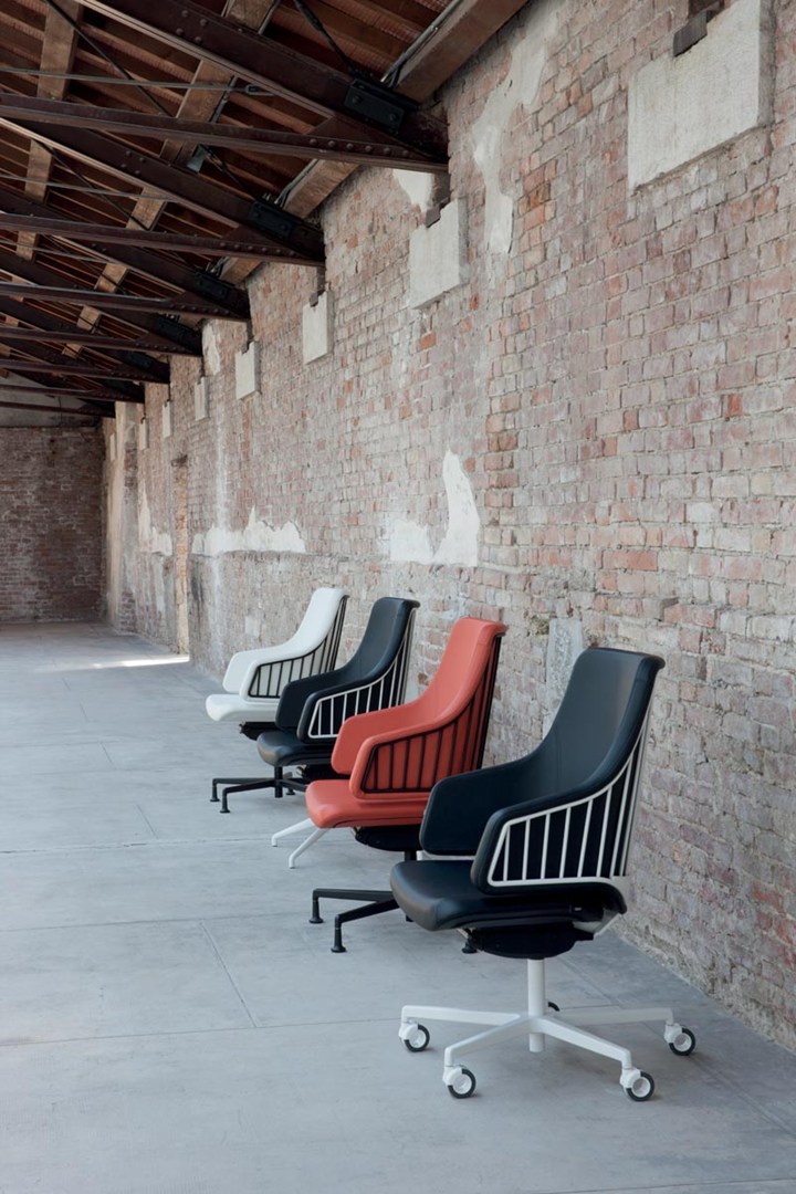 Новые стулья Luxy для офисных и контрактных помещений