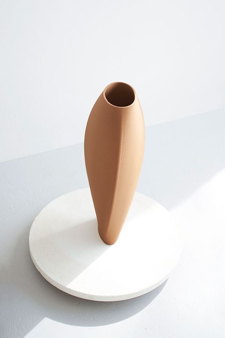 3D-печатные глиняные горшки Оливье ван Херпта для COS